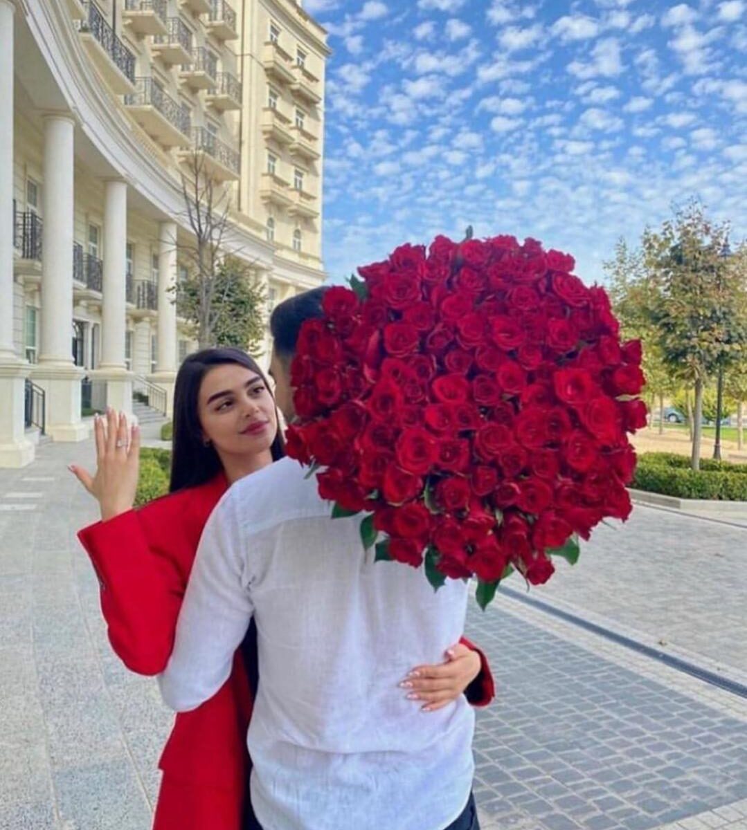 Arreglo de rosas premium en medellin San Valentin 2026-2027