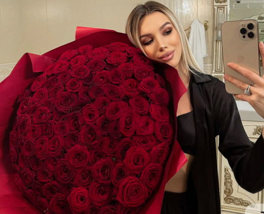 Floristería para San Valentín en Medellín  2026-2027🌹 | Cómo Elegir la Mejor Opción